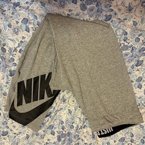 Nike women’s leggings Medium NWOT